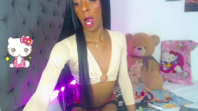 lucianadolll online show from December 2025 12:09:01 PM