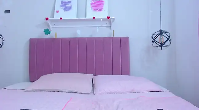 Snapshot of dholcee chatting on March 2025 12:22:02 PM dholcee online show from March 2025 12:22:02 PM