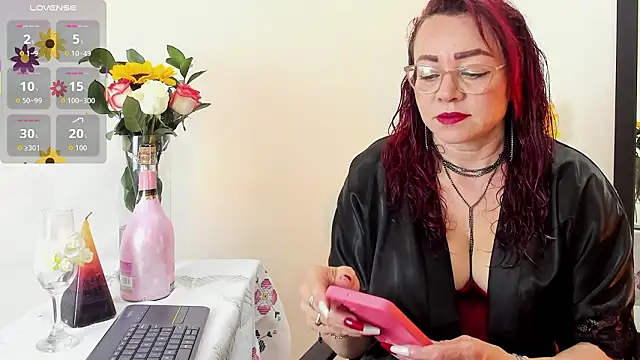 Lupiita223 online show from March 2026 01:07:02 PM