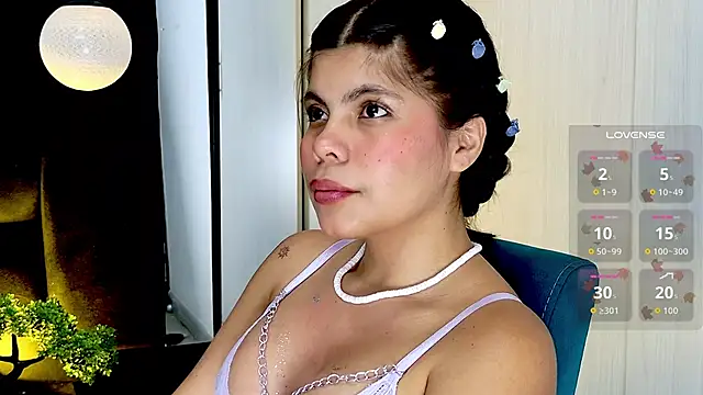 cutehanna1 online show from September 2025 11:21:01 PM