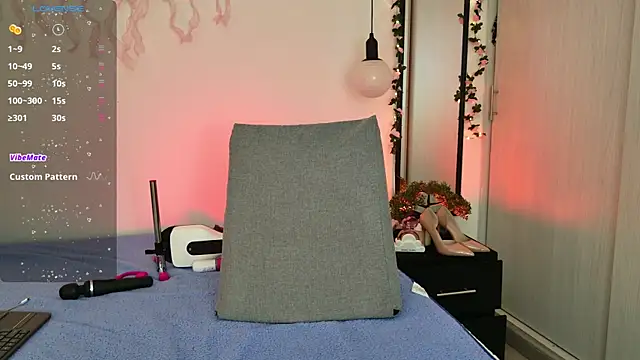 cutehanna1 online show from February 2026 10:17:02 PM