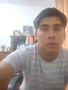 estudiante69 online show from December 2024 10:52:02 PM