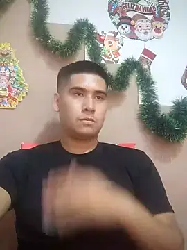 estudiante69 online show from December 2024 05:00:01 PM