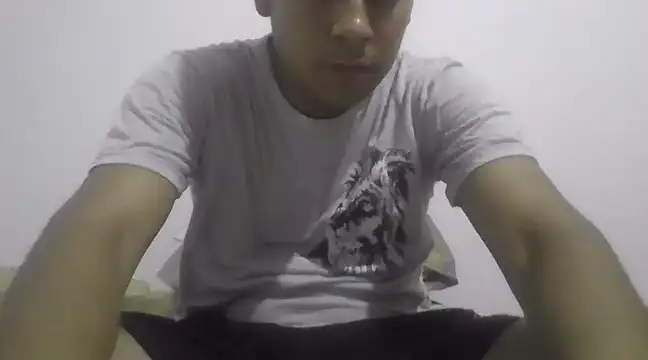 estudiante69 online show from February 2025 01:27:02 AM