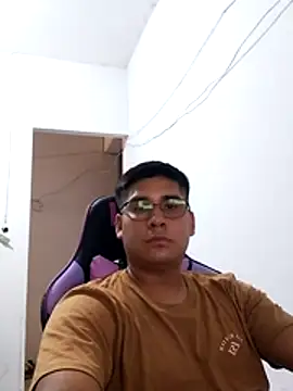 estudiante69 online show from February 2026 02:46:01 PM