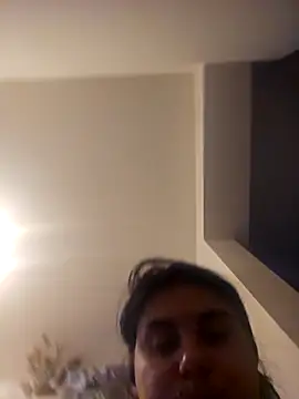 bbruneta37 online show from December 2025 01:19:01 PM