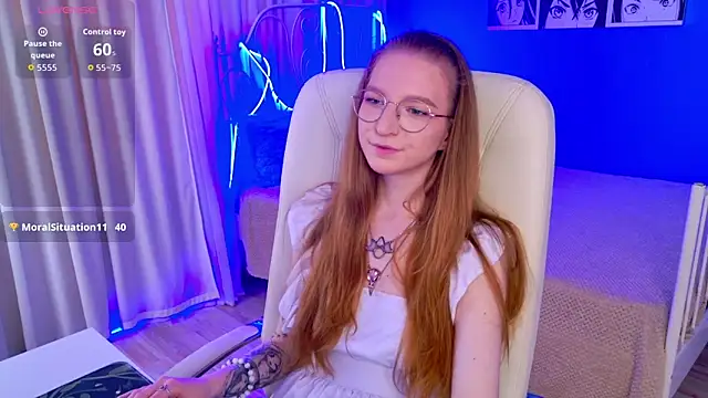 Snapshot of VioletShine chatting on June 2026 01:28:02 PM VioletShine online show from June 2026 01:28:02 PM