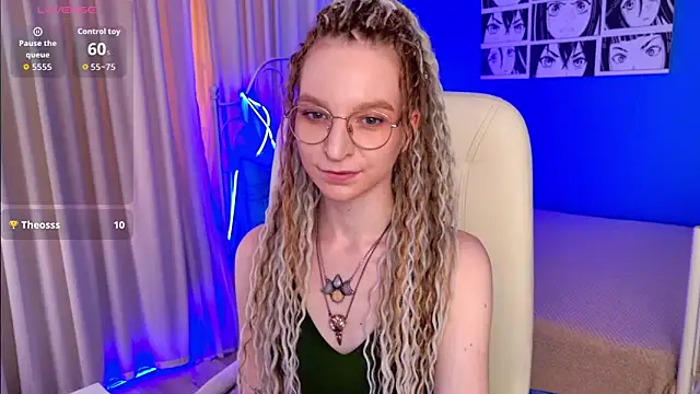 Snapshot of VioletShine chatting on June 2026 01:23:02 PM VioletShine online show from June 2026 01:23:02 PM