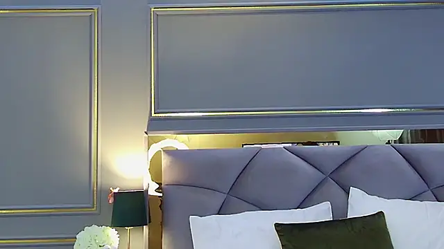 Snapshot of AvaCristal chatting on May 2026 06:28:02 PM AvaCristal online show from May 2026 06:28:02 PM