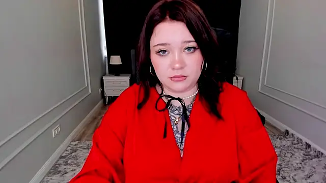 MoonLghte online show from March 2025 12:55:02 PM