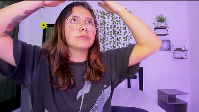 Noellesable online show from December 2024 09:11:02 PM