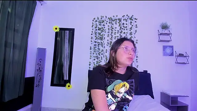 Noellesable online show from December 2024 08:28:02 PM