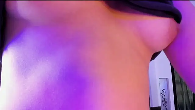 Noellesable online show from January 2025 05:37:02 PM