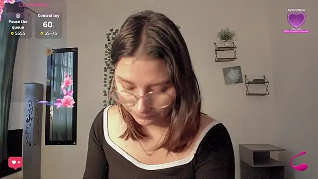 Noellesable online show from September 2025 05:23:01 PM