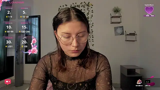 Noellesable online show from September 2025 05:25:01 PM