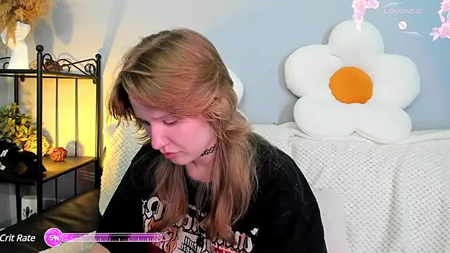 EvaStevs online show from February 2025 03:47:02 PM