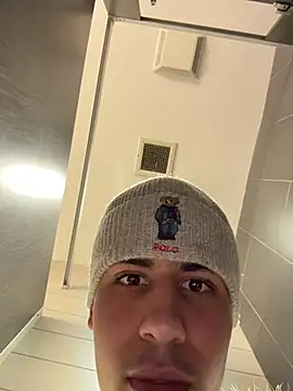 johnycash21 online show from December 2025 08:47:01 PM