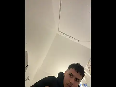 johnycash21 online show from February 2026 10:57:02 PM