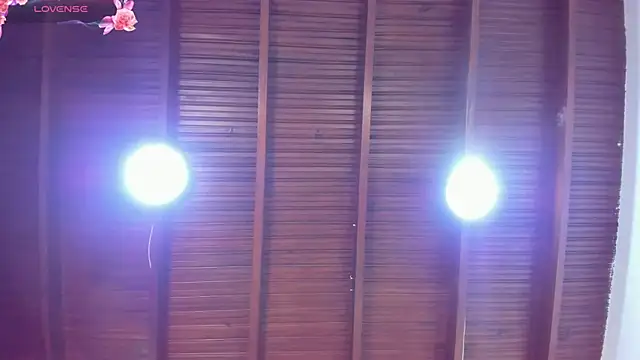 valtira nova online show from October 2025 06:59:01 PM