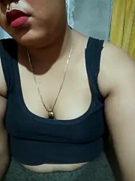 Snapshot of Super-Couple chatting on April 2026 03:05:01 PM Super-Couple online show from April 2026 03:05:01 PM
