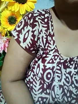 Snapshot of Super-Couple chatting on May 2026 02:44:02 PM Super-Couple online show from May 2026 02:44:02 PM