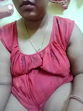 Snapshot of Super-Couple chatting on May 2026 04:05:02 PM Super-Couple online show from May 2026 04:05:02 PM