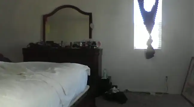 Snapshot of 2Fly4Guy chatting on December 2024 10:11:01 PM 2Fly4Guy online show from December 2024 10:11:01 PM