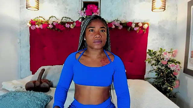 Snapshot of SilvannaFit chatting on September 2025 12:15:02 PM SilvannaFit online show from September 2025 12:15:02 PM