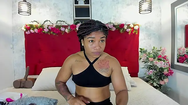 Snapshot of SilvannaFit chatting on January 2026 11:45:02 AM SilvannaFit online show from January 2026 11:45:02 AM