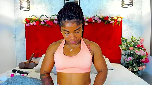 Snapshot of SilvannaFit chatting on January 2026 11:59:01 AM SilvannaFit online show from January 2026 11:59:01 AM