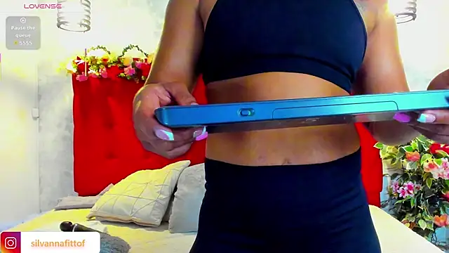 Snapshot of SilvannaFit chatting on February 2026 11:27:01 AM SilvannaFit online show from February 2026 11:27:01 AM