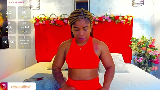 Snapshot of SilvannaFit chatting on February 2026 11:50:01 AM SilvannaFit online show from February 2026 11:50:01 AM