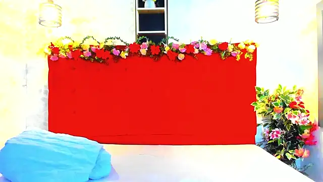 Snapshot of SilvannaFit chatting on March 2026 12:00:02 PM SilvannaFit online show from March 2026 12:00:02 PM