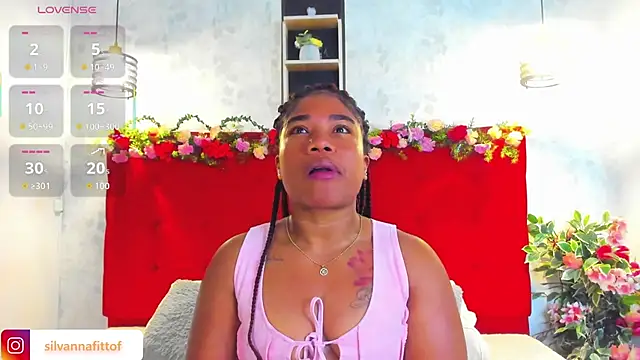 Snapshot of SilvannaFit chatting on April 2026 09:07:02 AM SilvannaFit online show from April 2026 09:07:02 AM