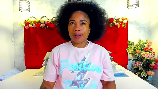 Snapshot of SilvannaFit chatting on April 2026 09:02:01 AM SilvannaFit online show from April 2026 09:02:01 AM