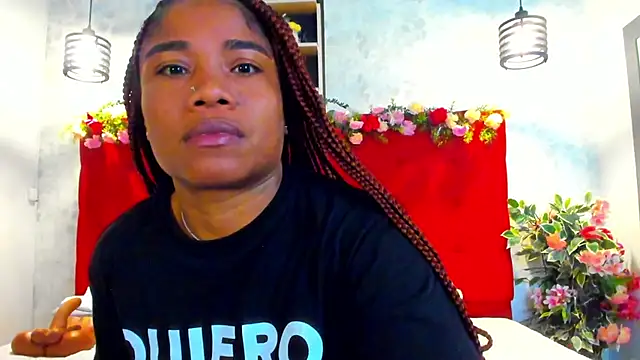 Snapshot of SilvannaFit chatting on April 2026 11:50:02 AM SilvannaFit online show from April 2026 11:50:02 AM