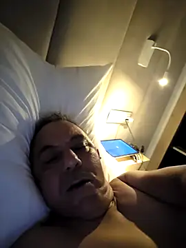 abdelhak33 online show from April 2026 09:26:02 PM