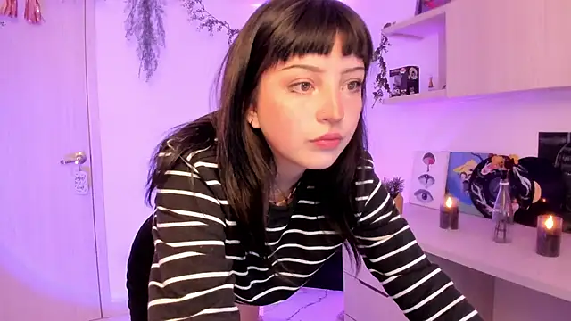 Snapshot of Francesca1_ chatting on March 2025 05:54:01 AM Francesca1  online show from March 2025 05:54:01 AM