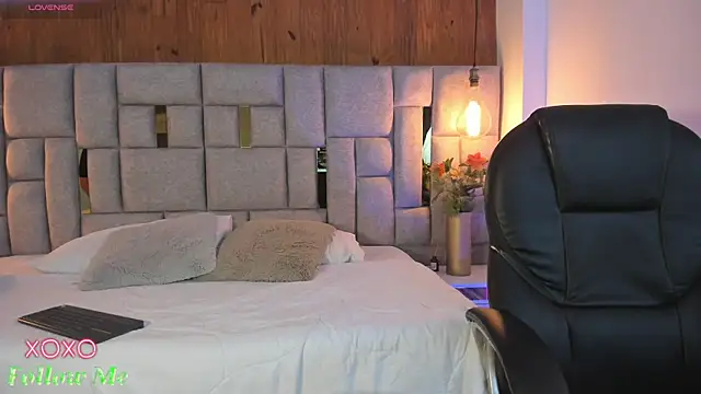 Saori newman online show from March 2025 11:49:02 AM