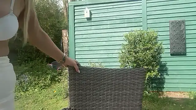 Snapshot of blairbella chatting on April 2026 09:47:01 AM blairbella online show from April 2026 09:47:01 AM