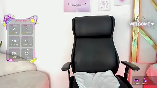 Goddess  Lilith online show from November 2025 01:35:02 PM