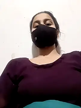 magicmoment00786 online show from December 2024 03:35:01 PM