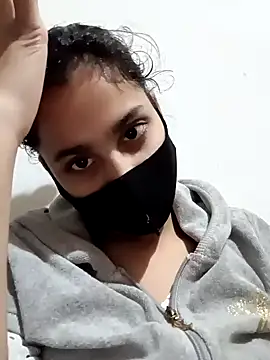 magicmoment00786 online show from January 2025 04:27:02 PM