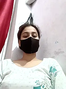 magicmoment00786 online show from October 2025 12:38:01 PM