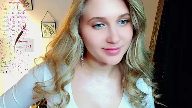 Evacadooo online show from January 2025 12:13:01 PM