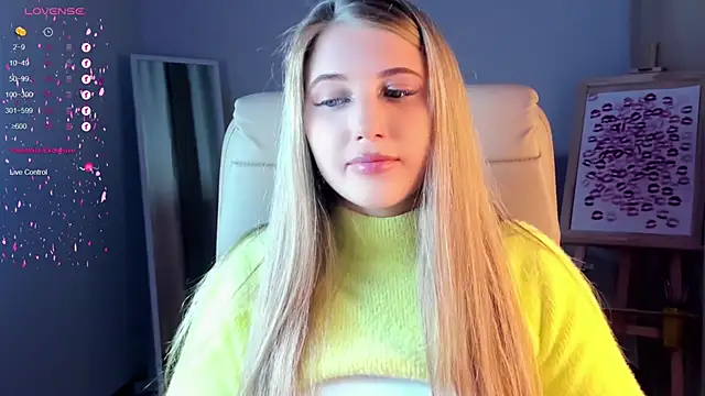 Evacadooo online show from March 2025 06:03:01 AM