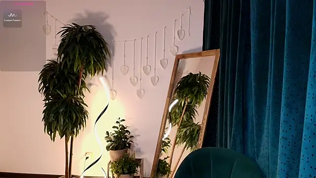 Evacadooo online show from April 2026 02:34:01 AM