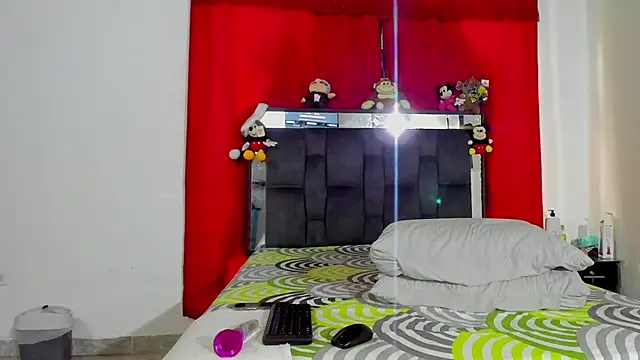 Snapshot of chloe_vasquez710 chatting on January 2025 07:35:01 PM chloe vasquez710 online show from January 2025 07:35:01 PM