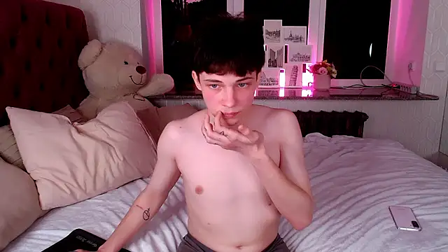 Snapshot of iwillfall chatting on March 2026 12:02:01 AM iwillfall online show from March 2026 12:02:01 AM