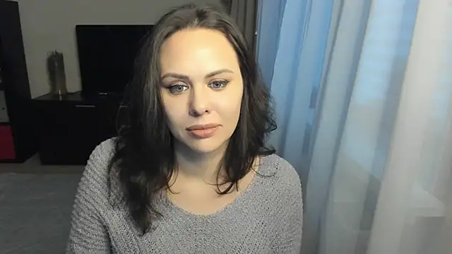 MollyCheiz online show from November 2025 01:10:01 PM